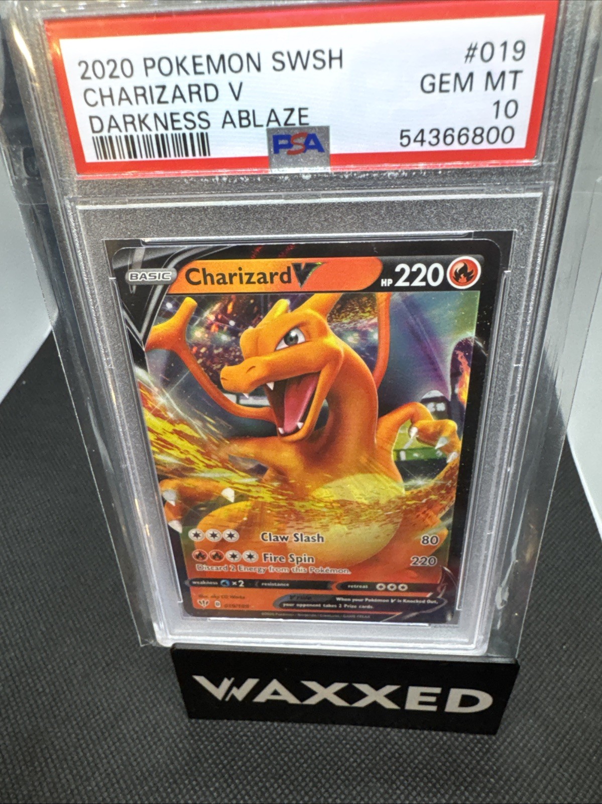 2020 Pokemon Sword & Shield Darkness Ablaze Charizard V 019