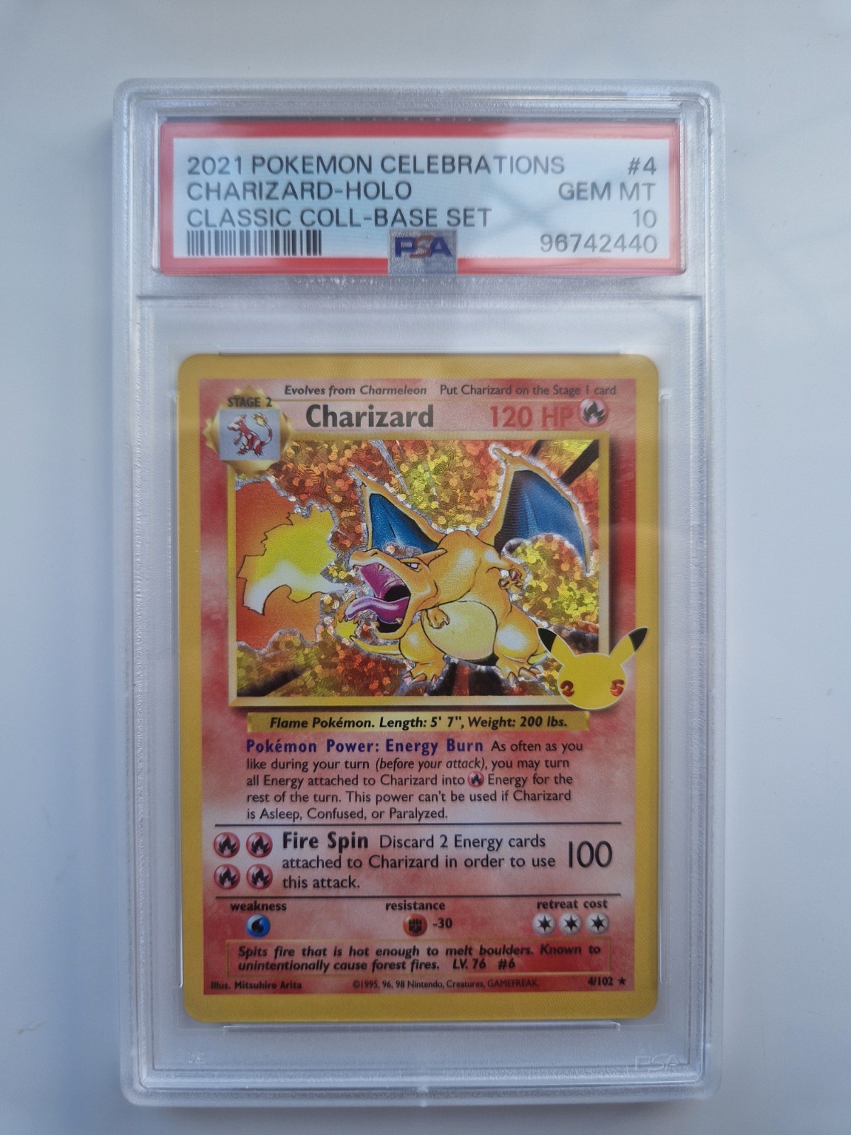 2021 Pokemon Celebrations Classic Collection Charizard-Holo 4