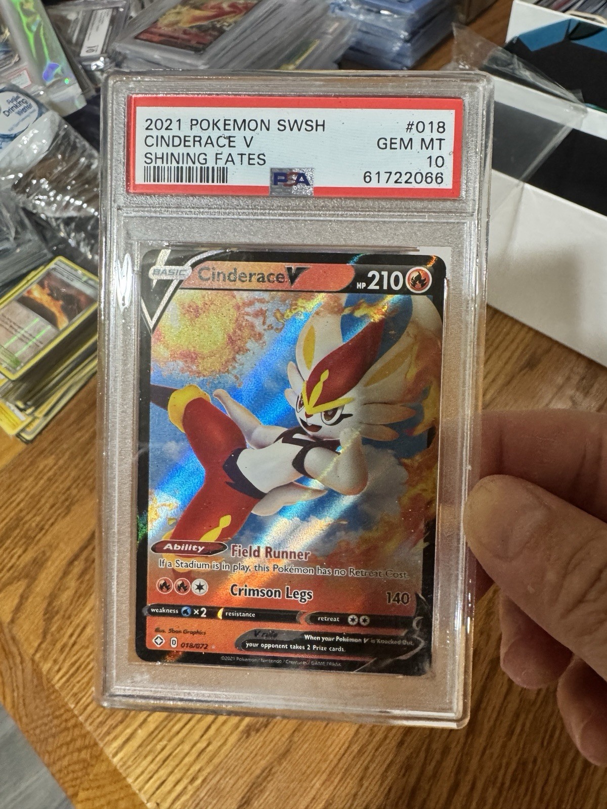 2021 Pokemon Sword & Shield Shining Fates Cinderace V 018