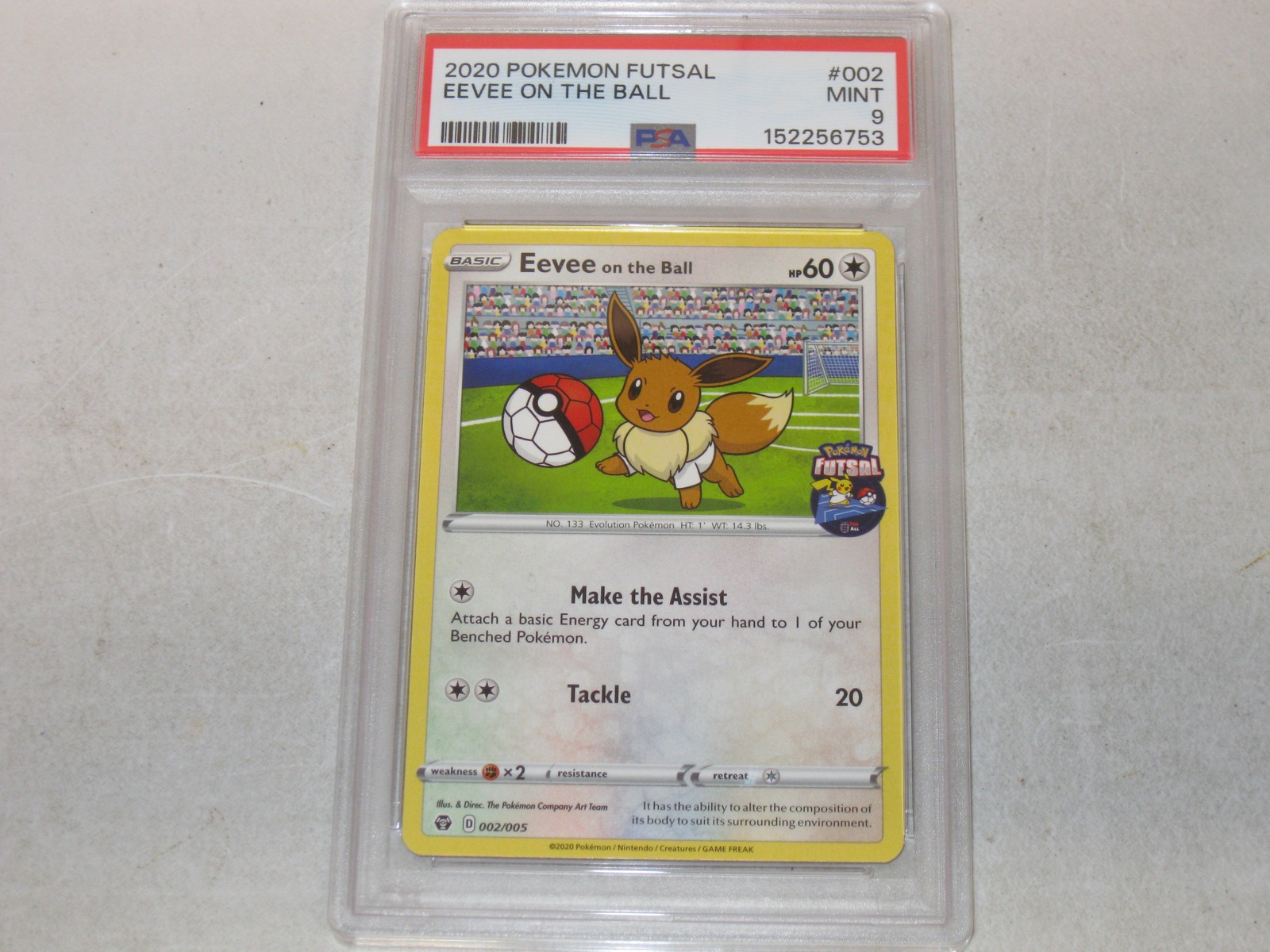 2020 Pokemon Futsal Eevee on the Ball 002