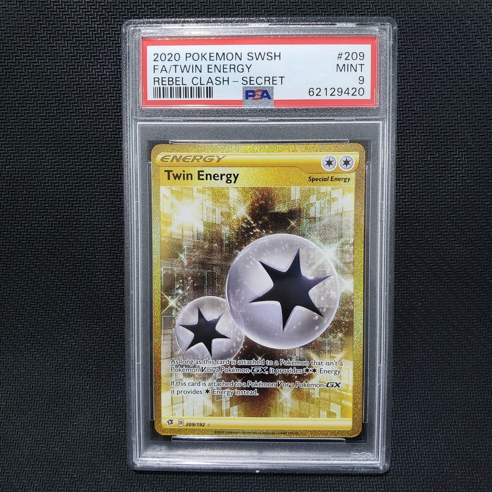 2020 Pokemon Sword & Shield Rebel Clash Full Art/Twin Energy Secret 209