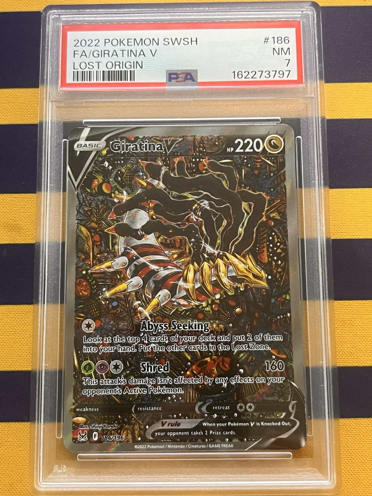 2022 Pokemon Sword & Shield Lost Origin Full Art/Giratina V 186