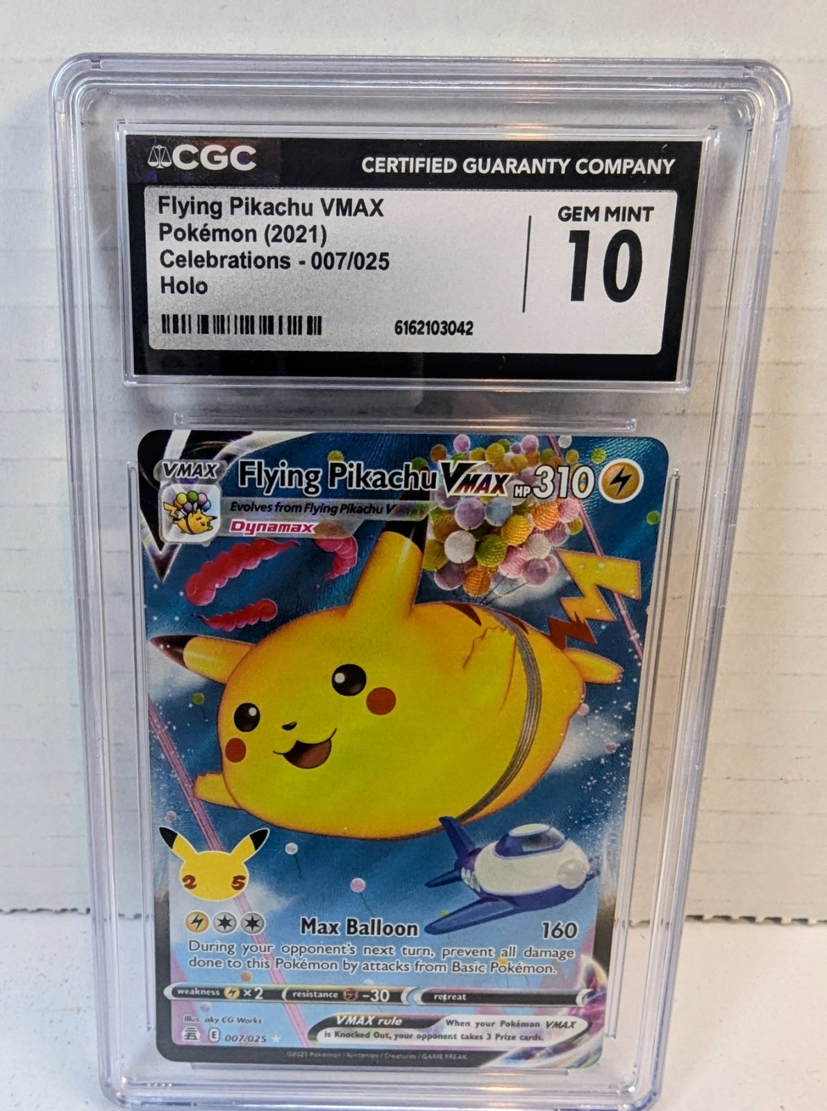 2021 Celebrations - English Flying Pikachu VMAX Holo 007/025
