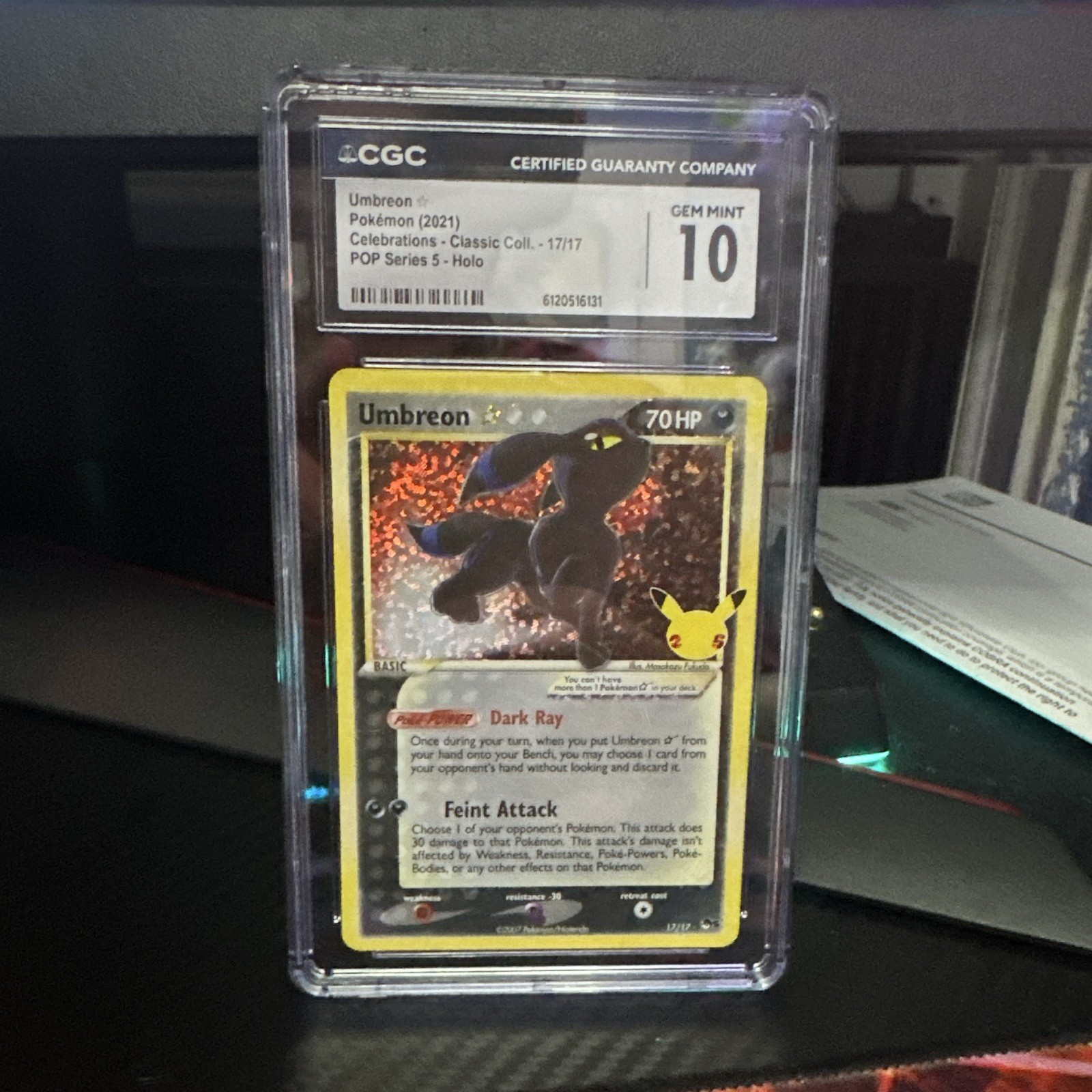 2021 Celebrations - Classic Collection - English Umbreon ☆ Ultra Rare POP Series 5 Holo 17/17