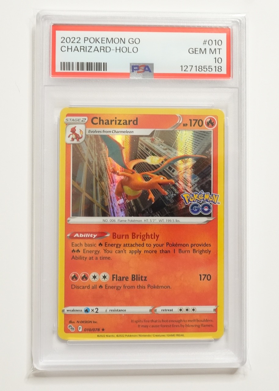 2022 Pokemon Go Charizard-Holo 010