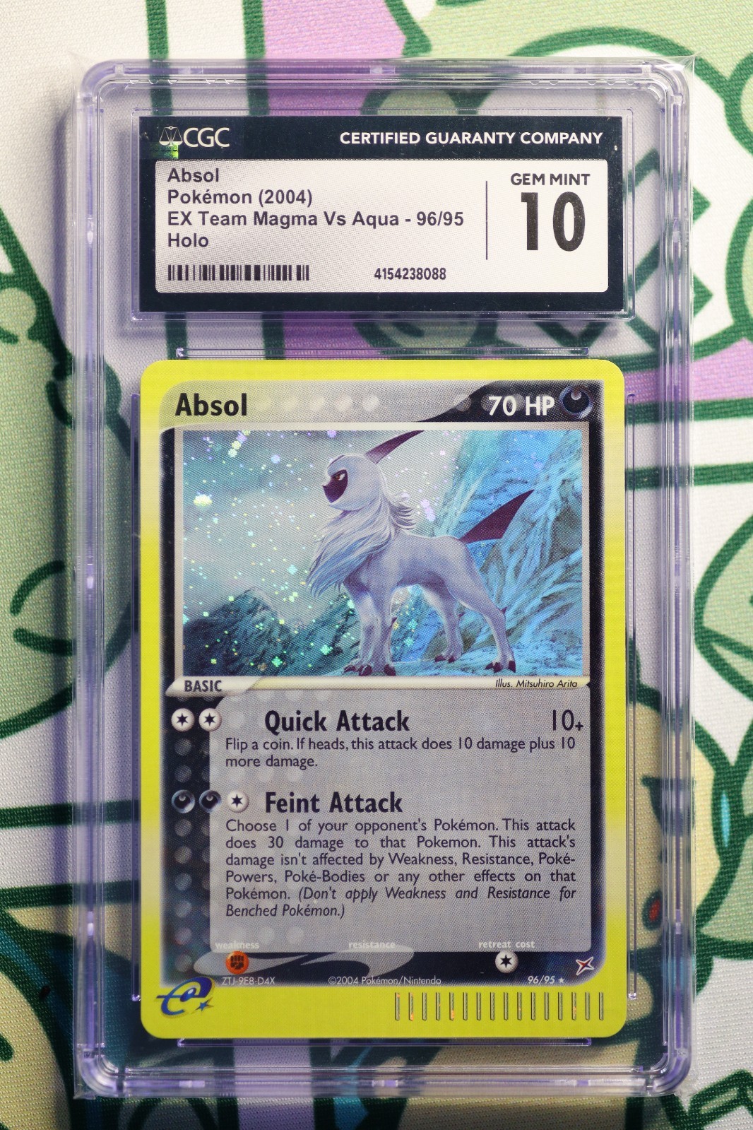 2004 EX Team Magma Vs Team Aqua - English Absol Secret Rare Holo 96/95
